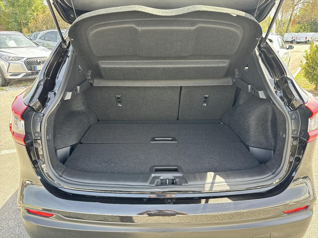 Nissan Nissan Qashqai usata, con chiamata di emergenza