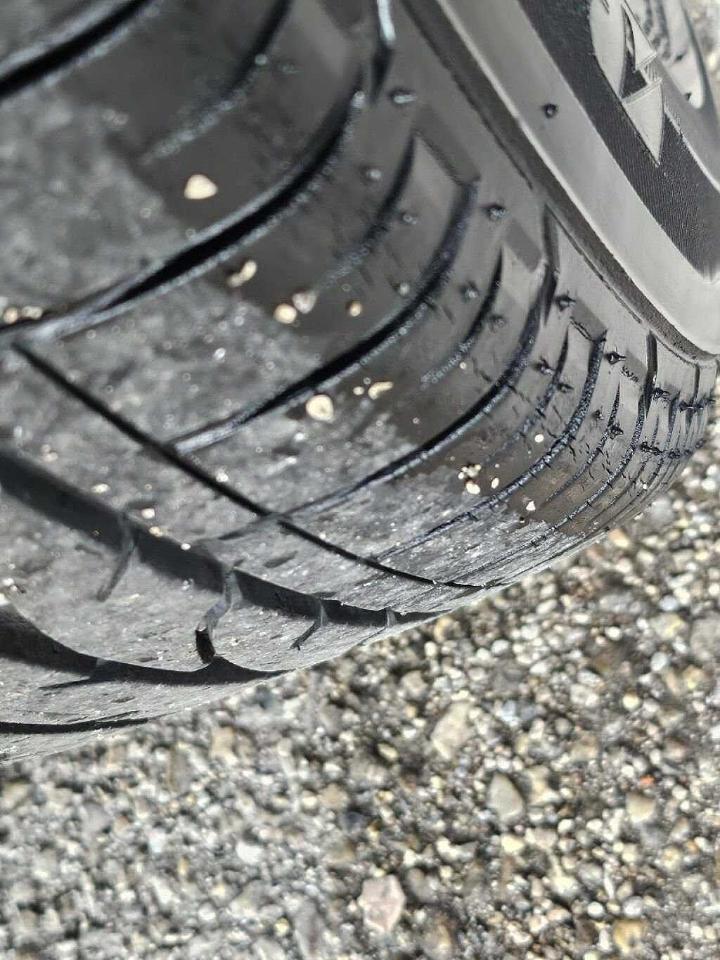 Nissan Nissan Qashqai usata, con antenna shark