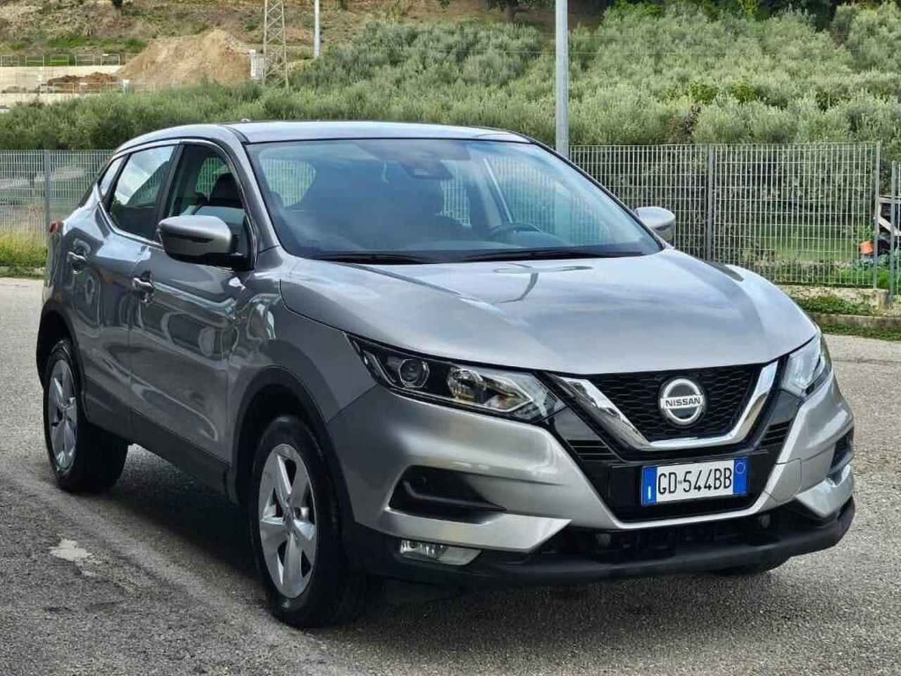 Nissan Nissan Qashqai usata, con clima automatico