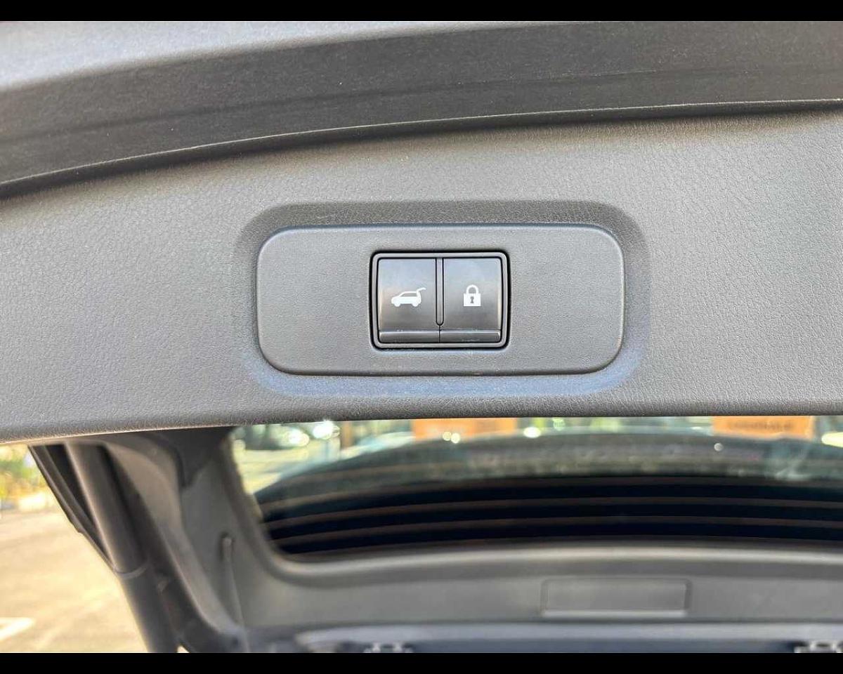 Nissan Nissan Qashqai usata, con Climatizzatore