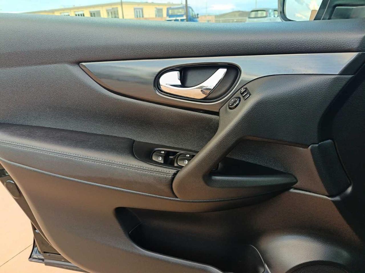 Nissan Nissan Qashqai usata 10