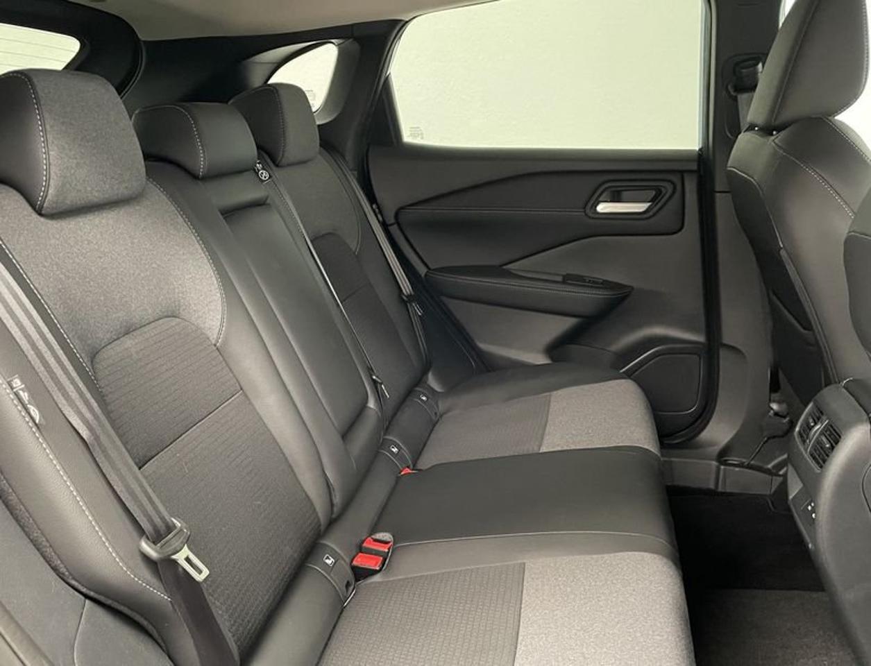Nissan Terrano - Foto 2