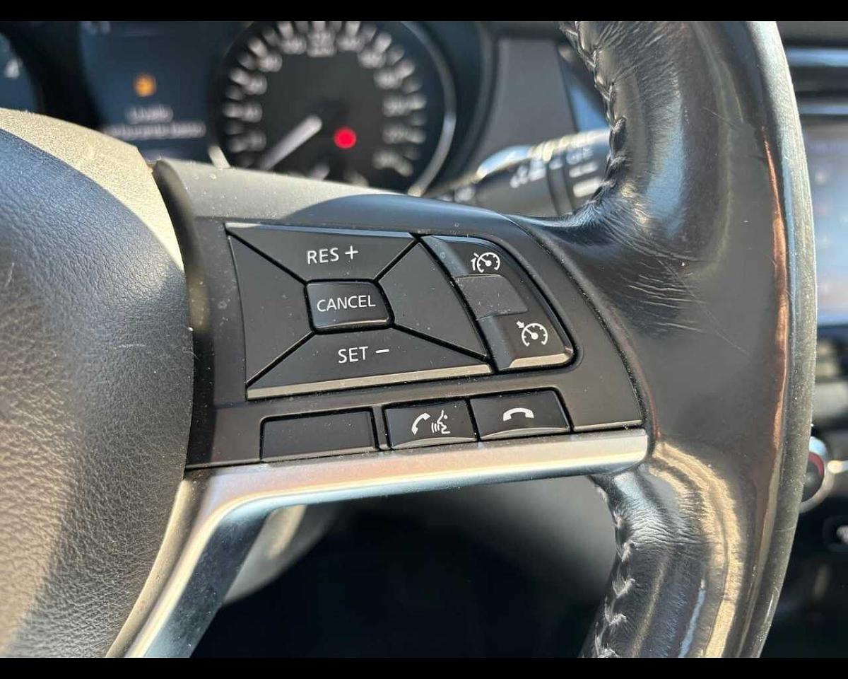 Nissan Nissan X-Trail usata, con barre/griglia porta tutto