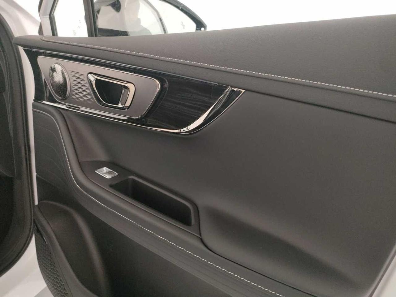 Omoda Omoda C5 usata, con 7 airbags (2 frontali, 2 laterali, 2 tendina, 1 centrale anteriore)
