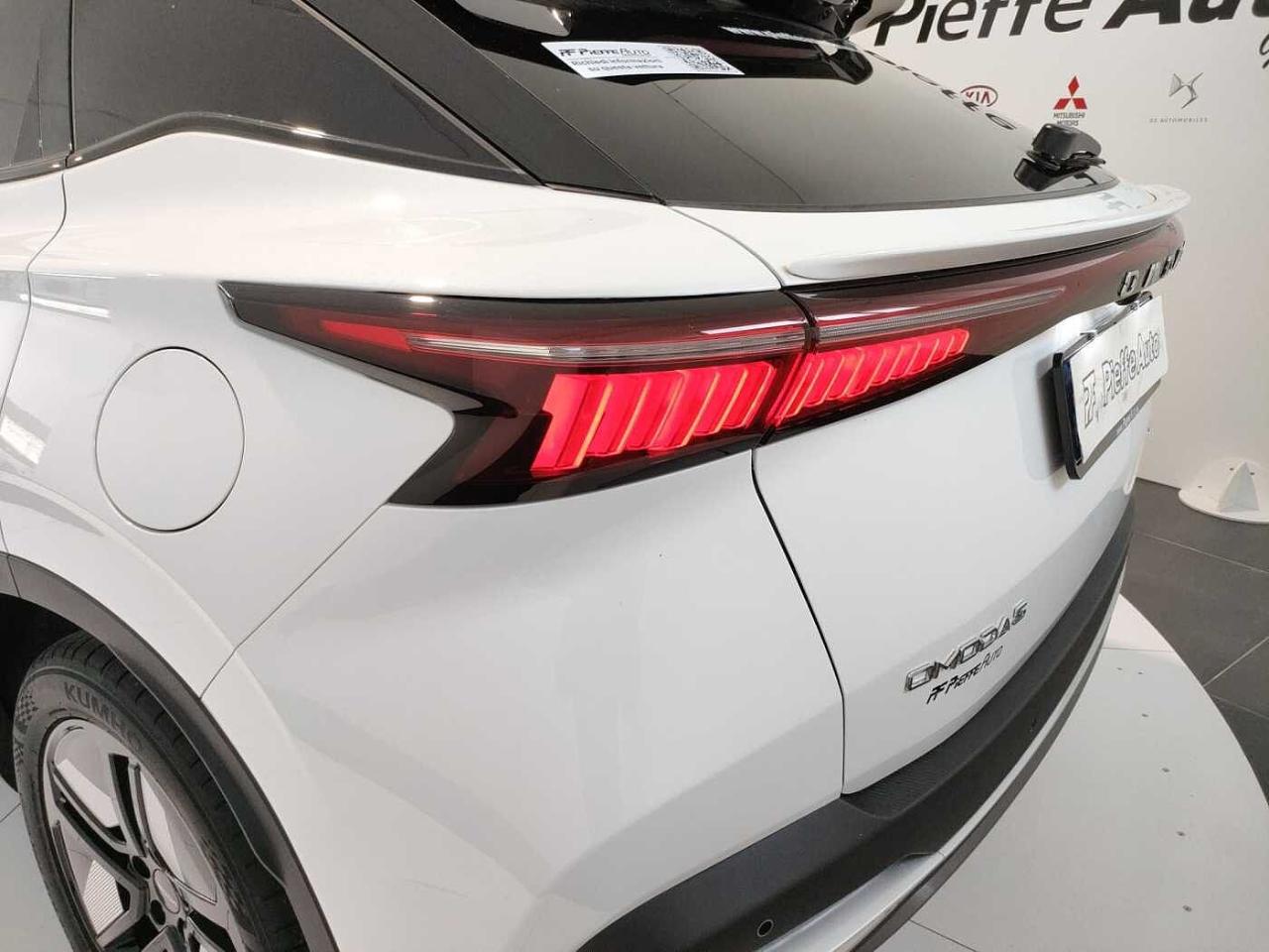 Omoda Omoda C5 usata, con illuminazione dell