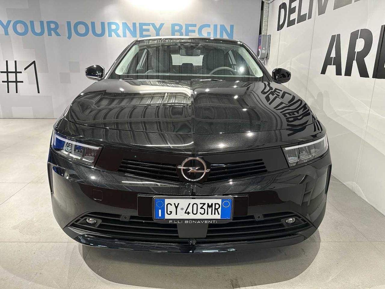 Opel Opel Astra usata, con alette parasole con specchio di cortesia illuminato con  luce led - grigio chiaro