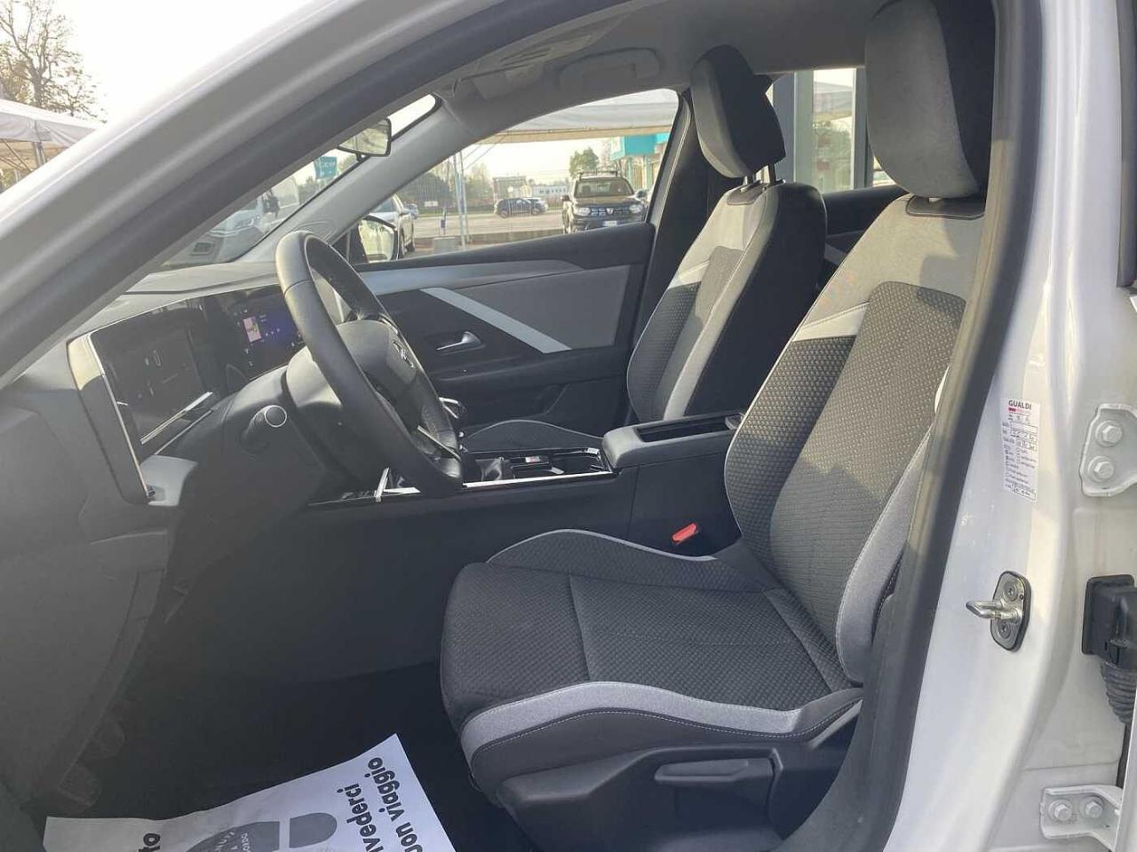Opel Opel Astra usata, con fari fendinebbia