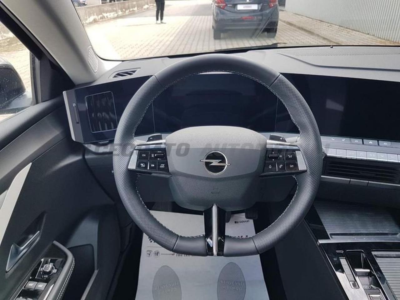 Opel Opel Astra usata, con fendinebbia