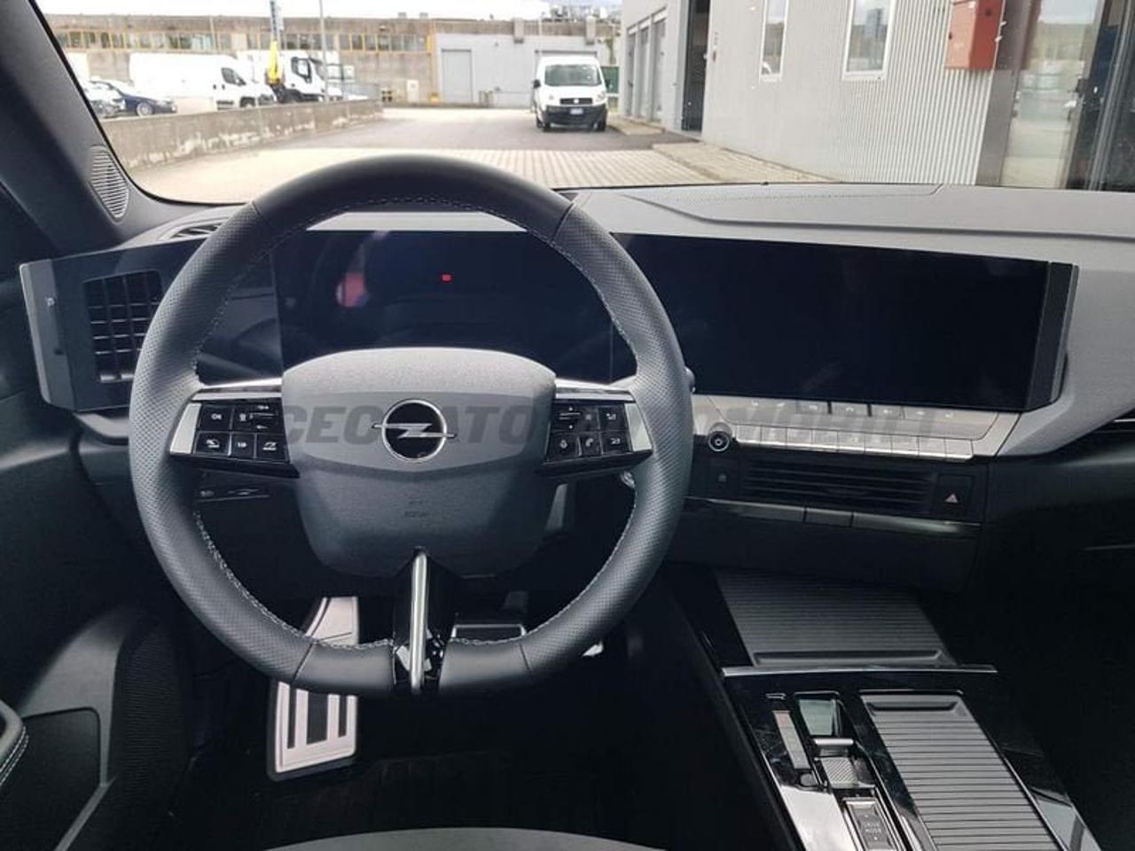 Opel Opel Astra usata, con fendinebbia