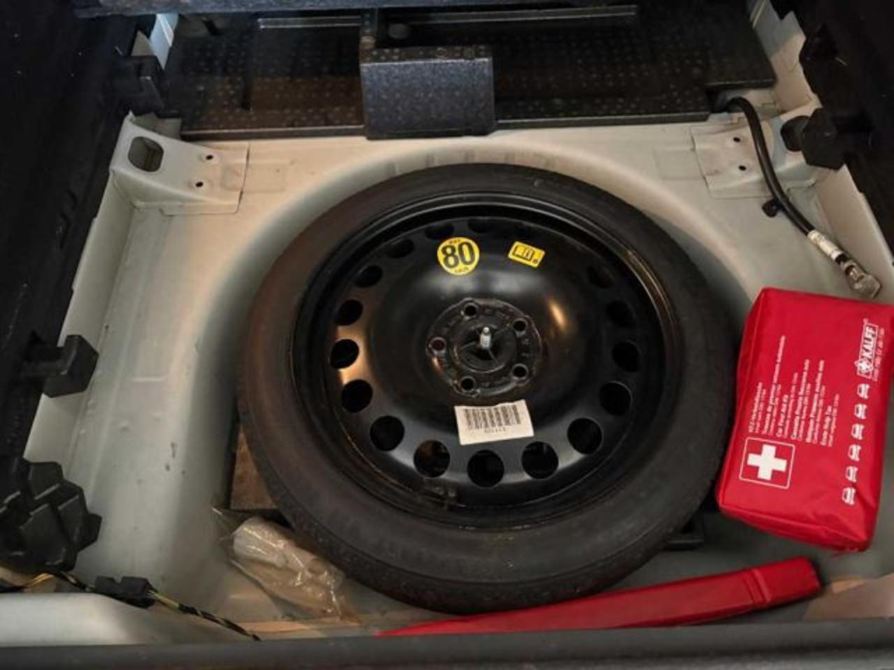 Opel Opel Astra usata, con cerchi in lega