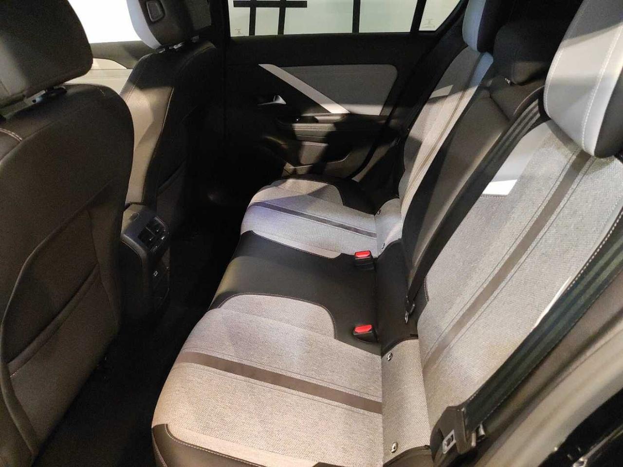 Opel Opel Astra usata, con vetri elettrici