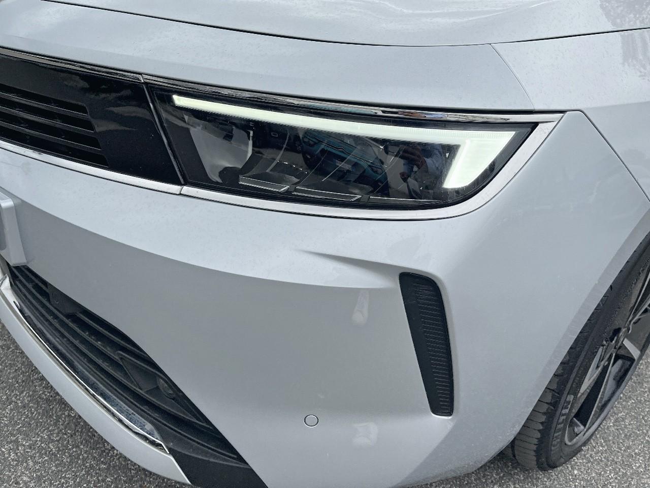 Opel Opel Astra usata, con attivazione vocale include sistema audio, include comandi telefono, include comandi sistema navigazione e altro