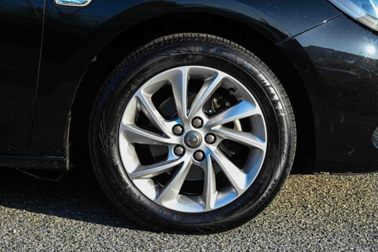 Opel Opel Astra usata, con GPS