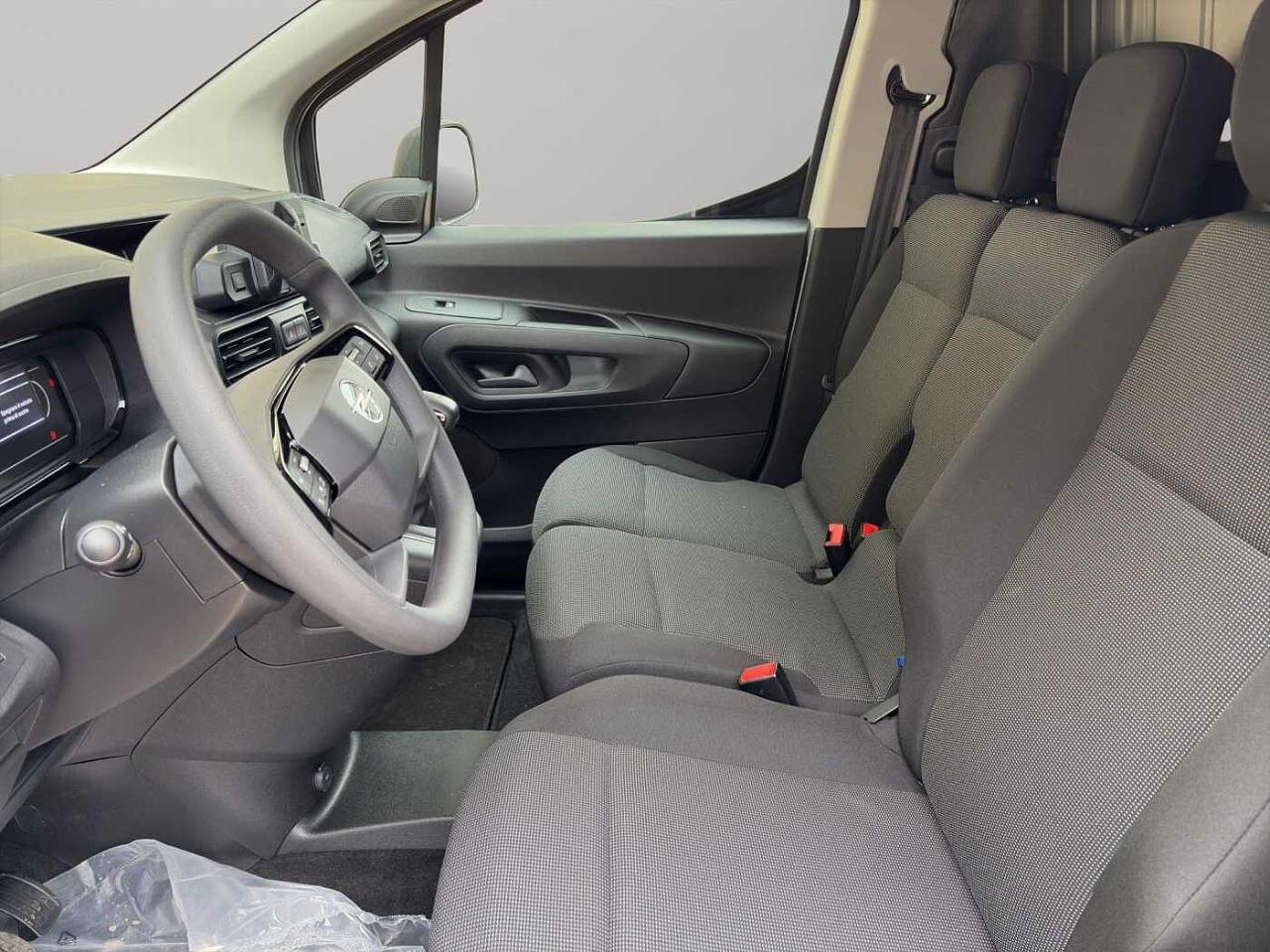 Opel Opel Combo usata, con cerchi in lamiera 16