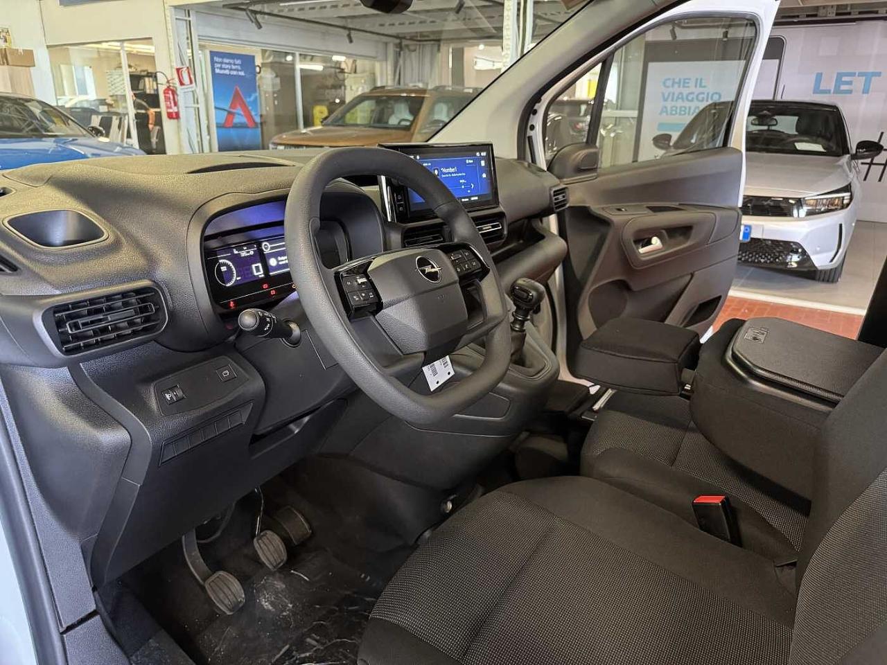 Opel Opel Combo usata, con 6 marce