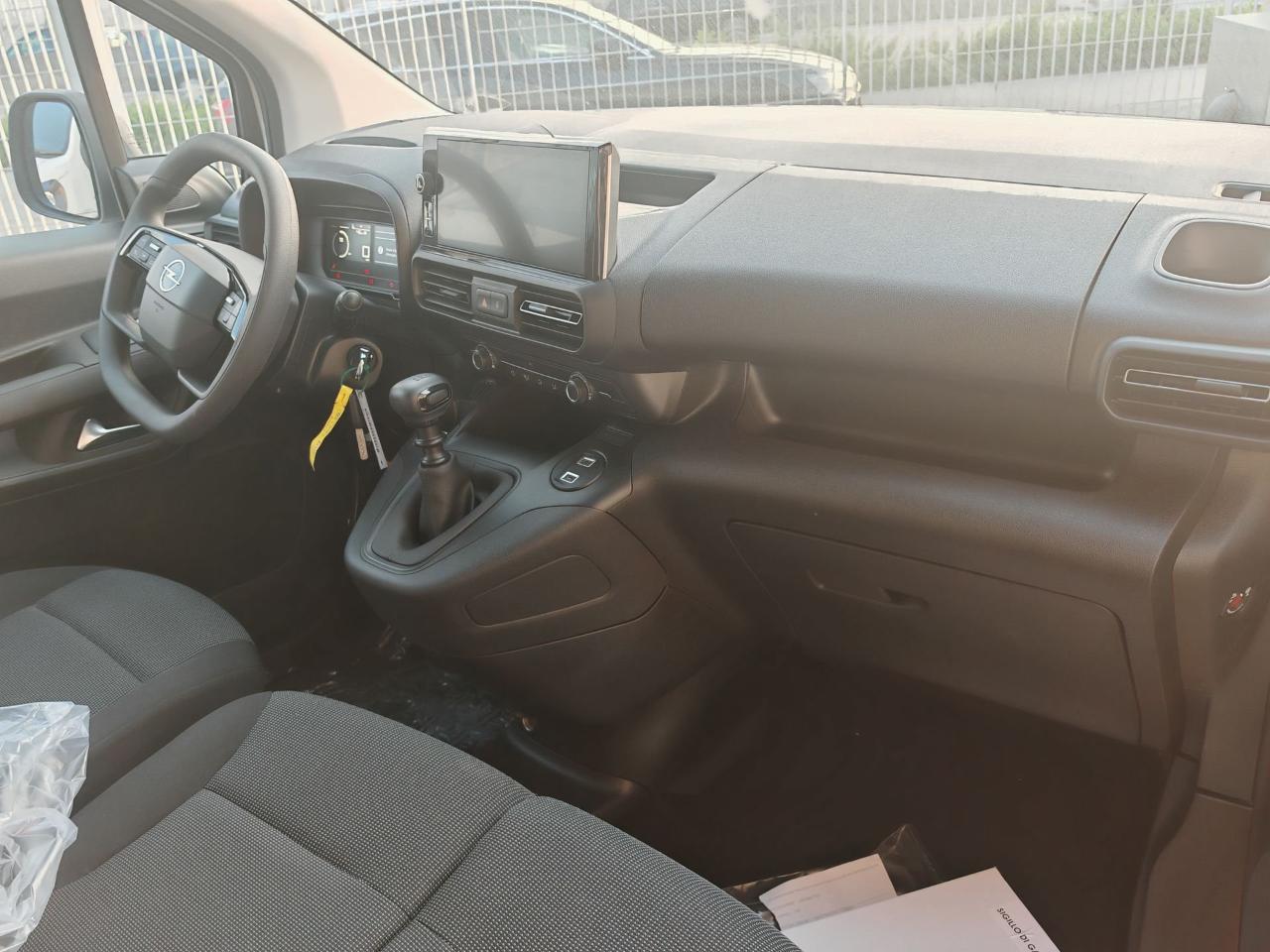 Opel Opel Combo usata, con alzacristalli elettrici