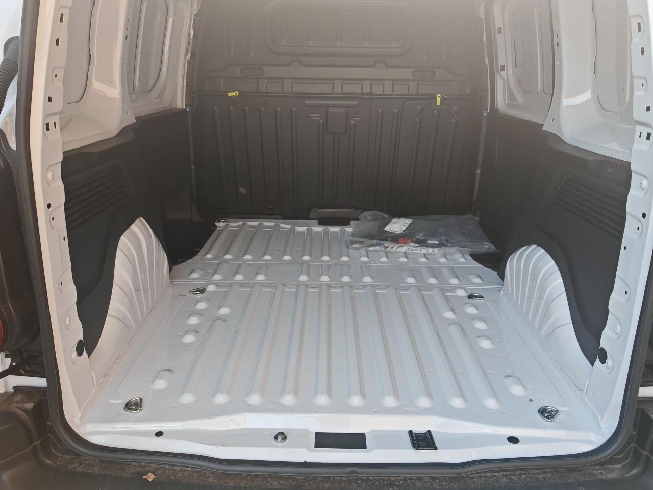 Opel Opel Combo usata 21