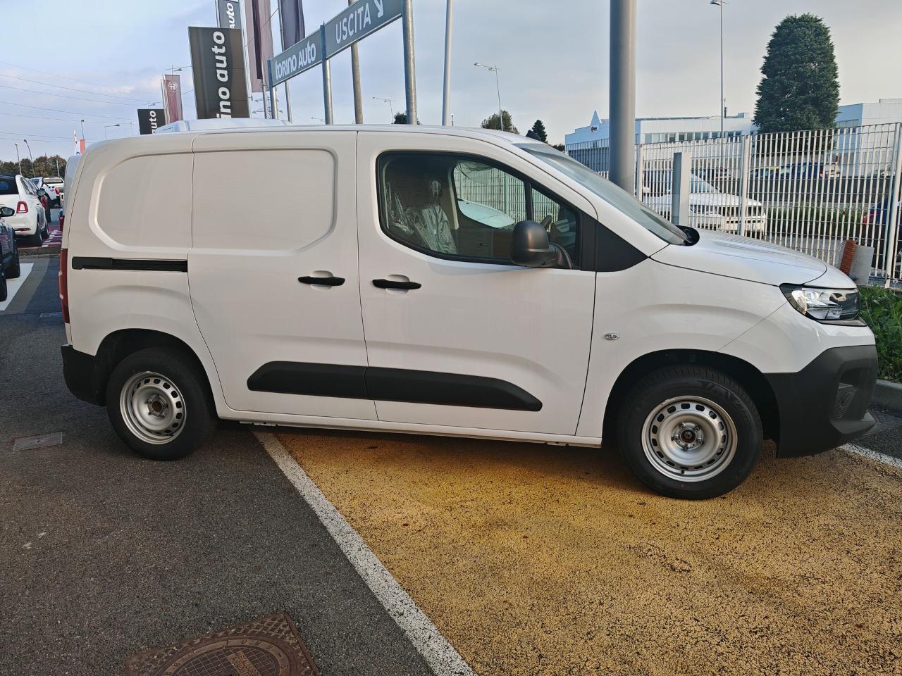 Opel Opel Combo usata 23