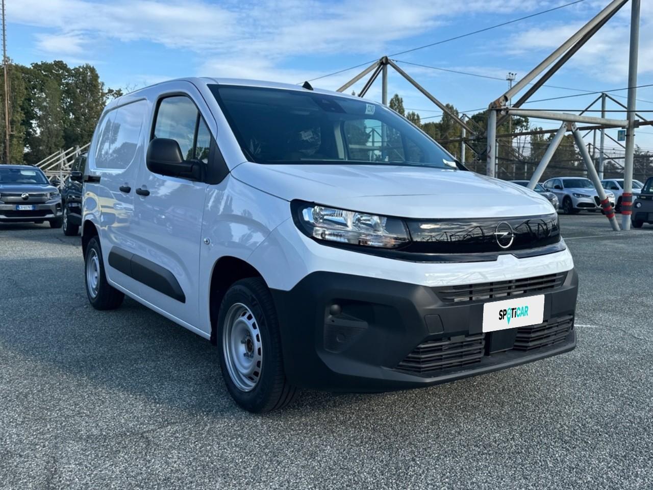 Opel Opel Combo usata, con comando luci manuale