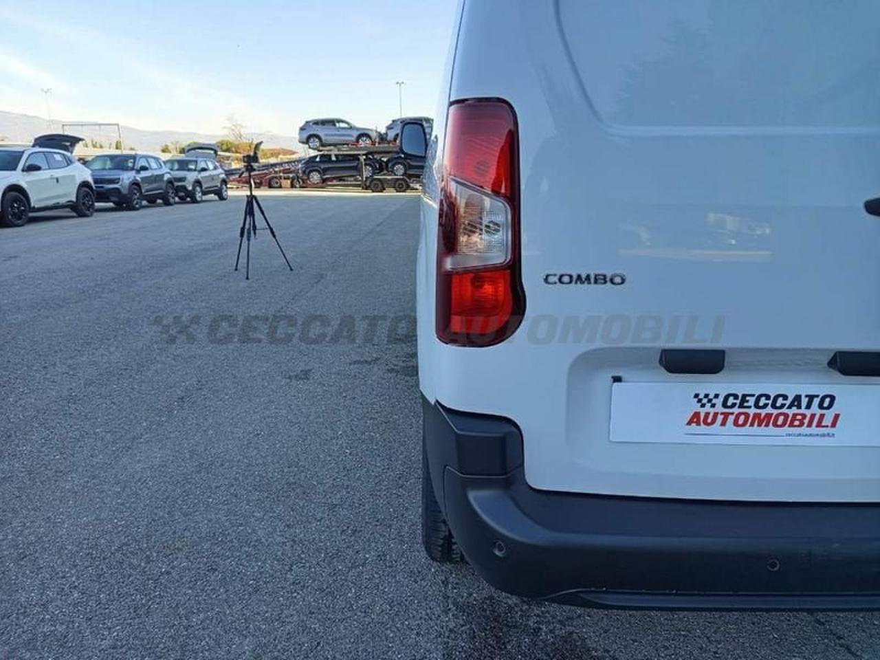 Opel Opel Combo usata 12