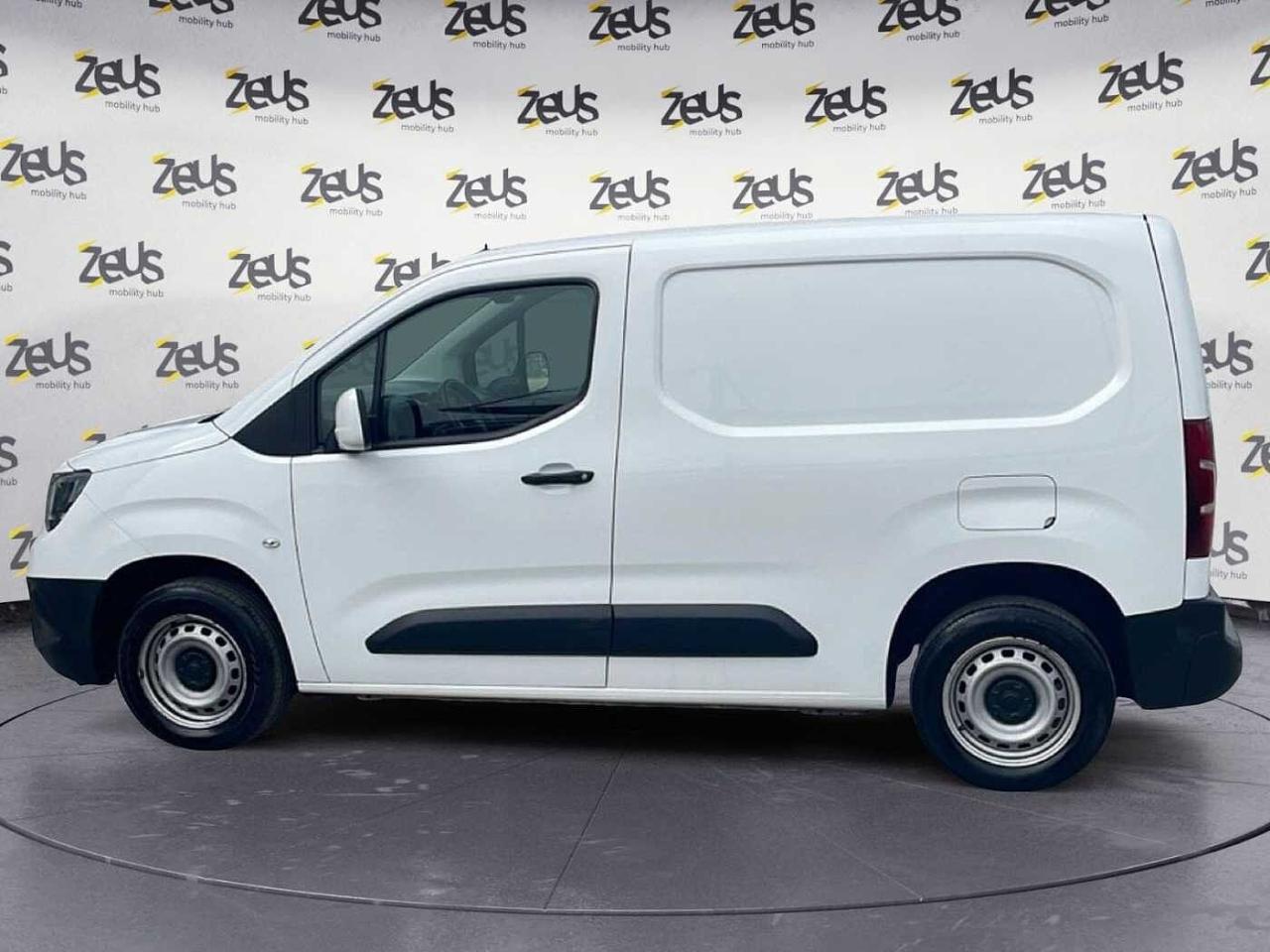 Opel Opel Combo usata 16