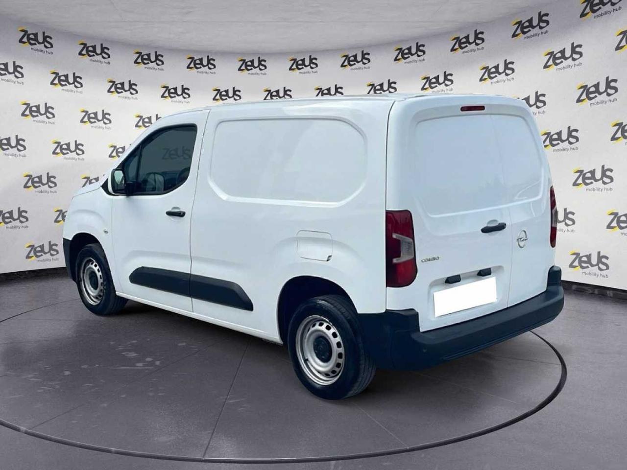 Opel Opel Combo usata 17
