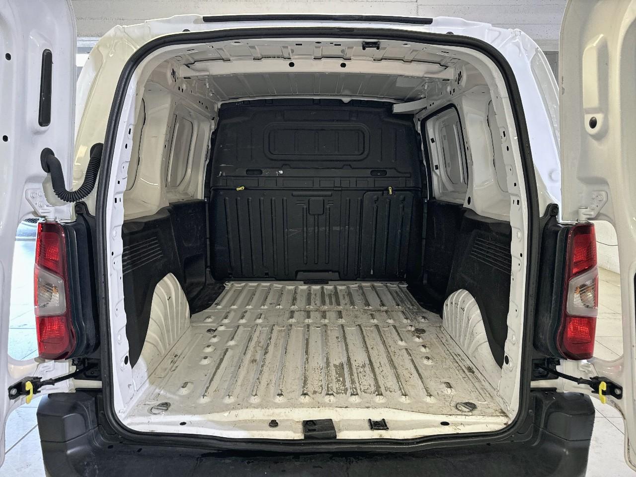 Opel Opel Combo usata 16