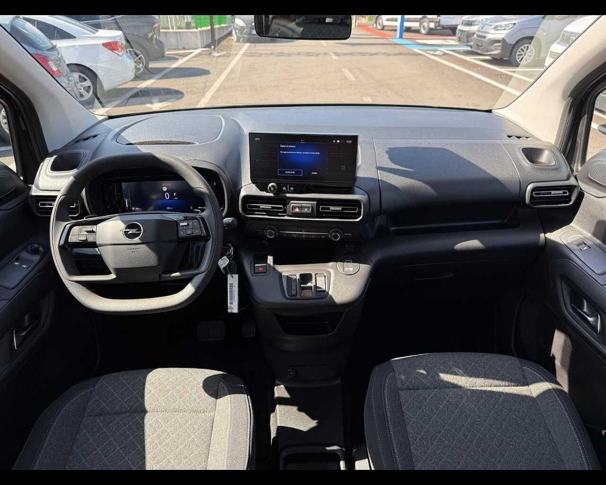 Opel Opel Combo usata, con 8 marce