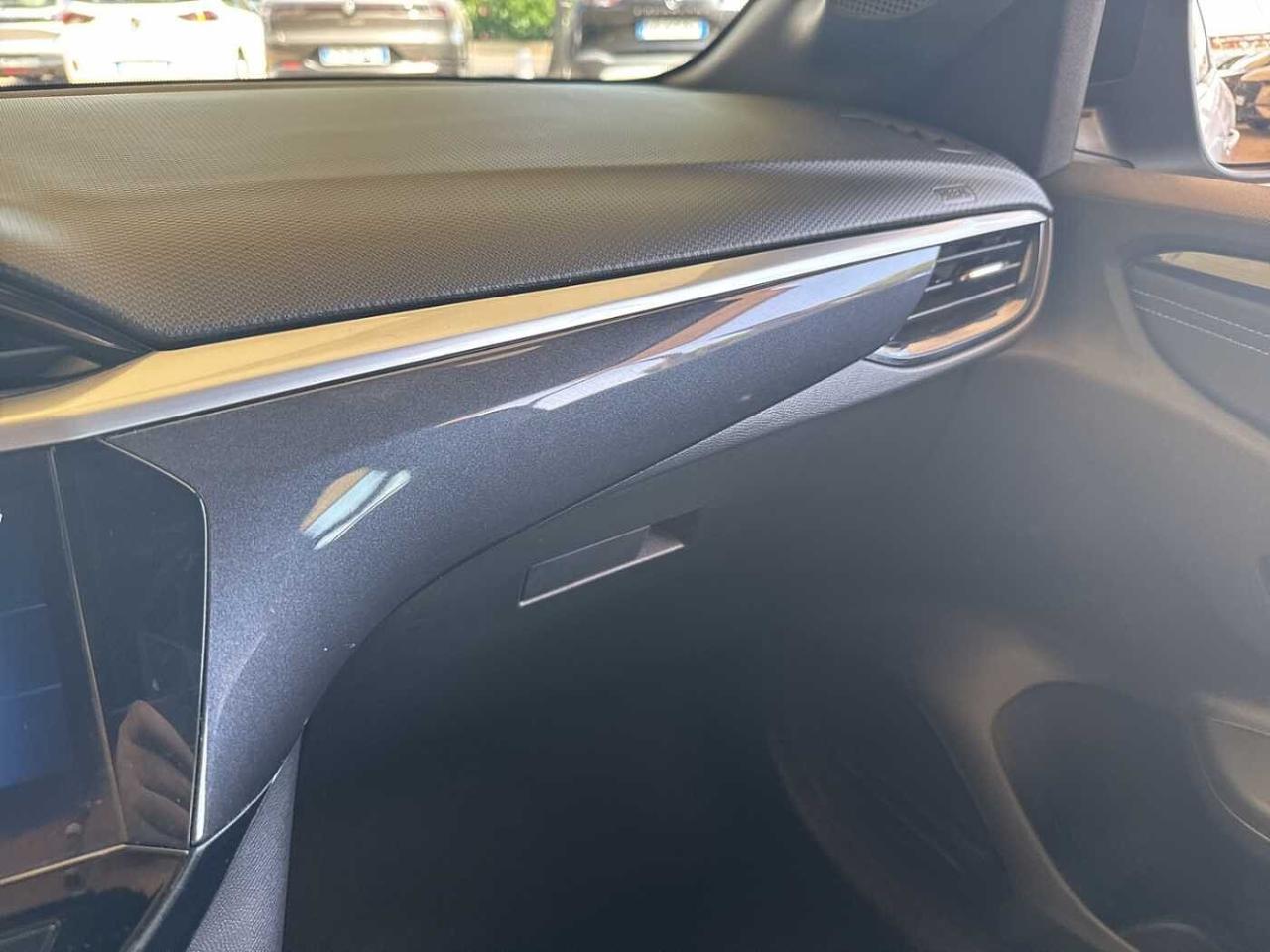 Opel Opel Corsa usata, con bracciolo porta oggetti