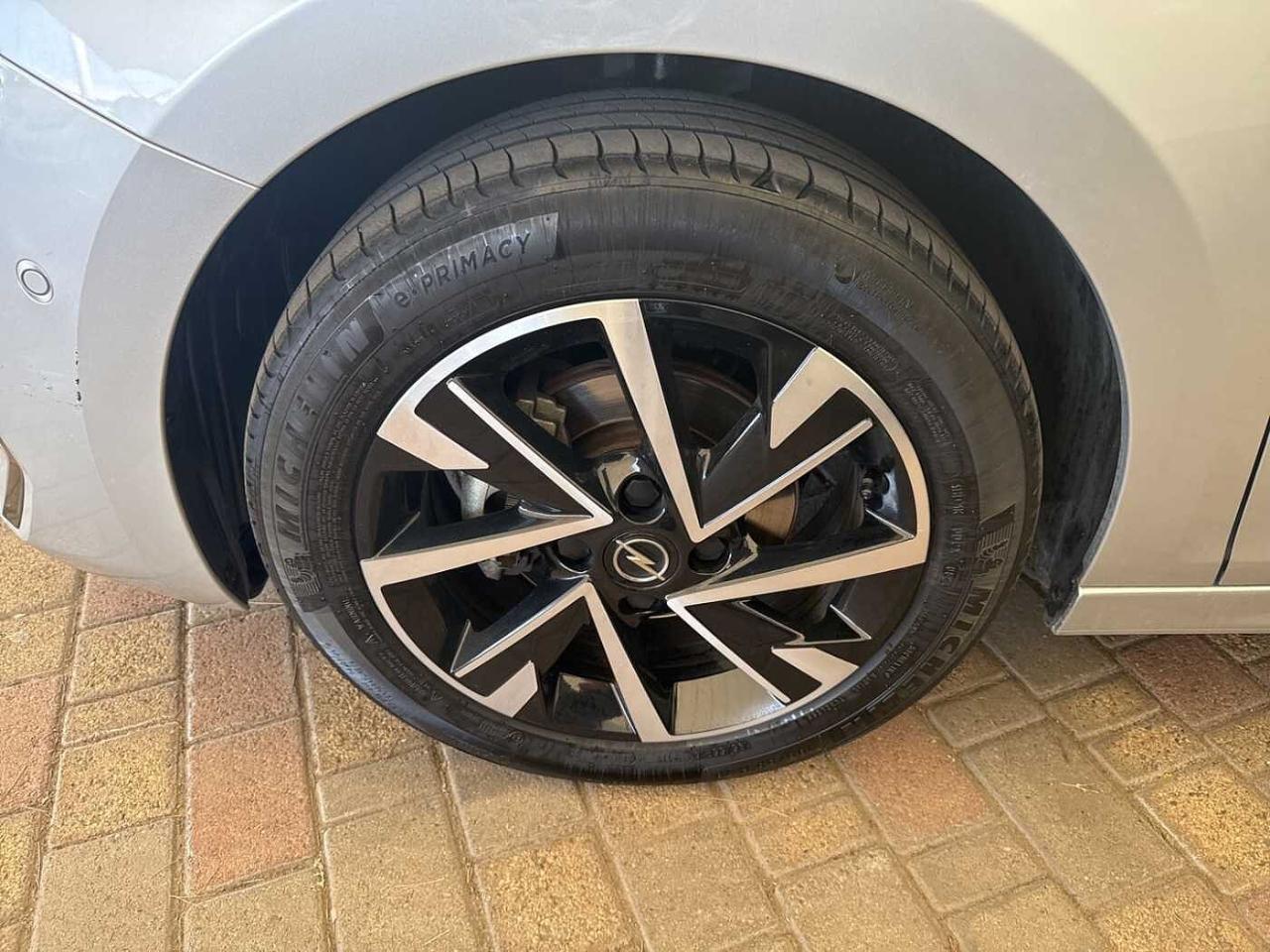 Opel Opel Corsa usata, con rilevazione dei segnali stradali