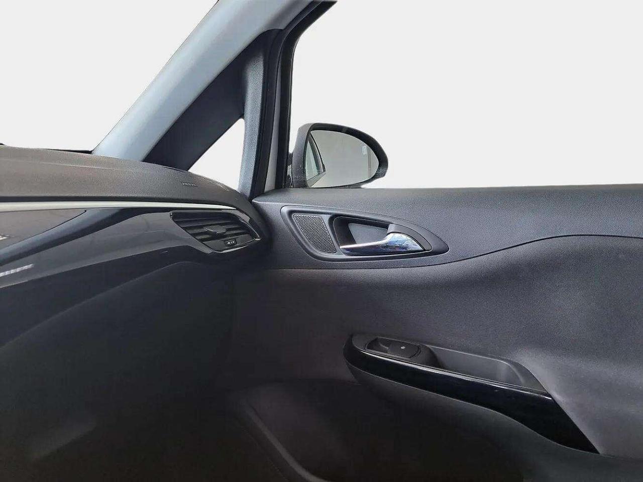 Opel Opel Corsa usata, con 5 sedili