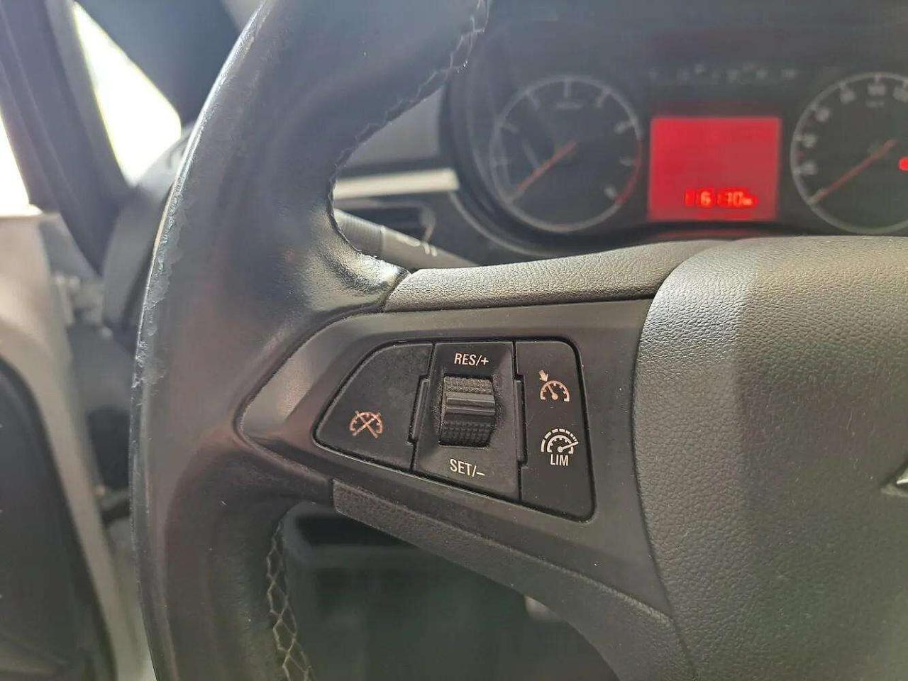Opel Opel Corsa usata, con clima automatico