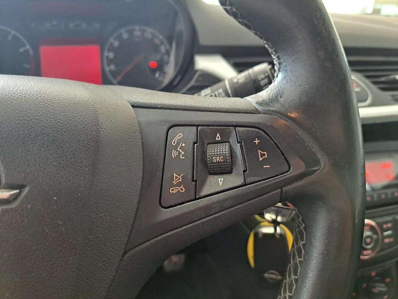 Opel Opel Corsa usata, con fari fendinebbia