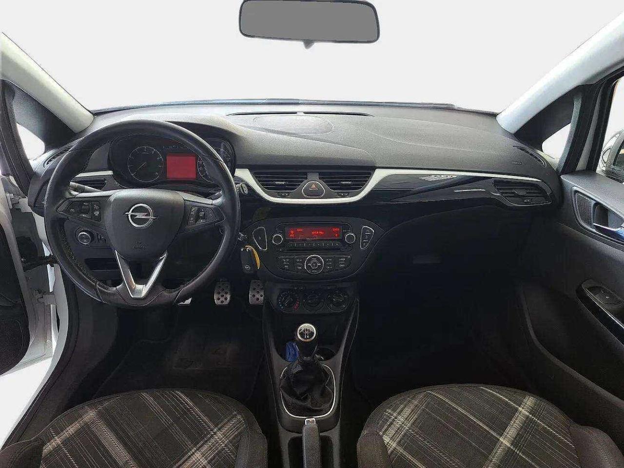 Opel Opel Corsa usata, con trazione anteriore