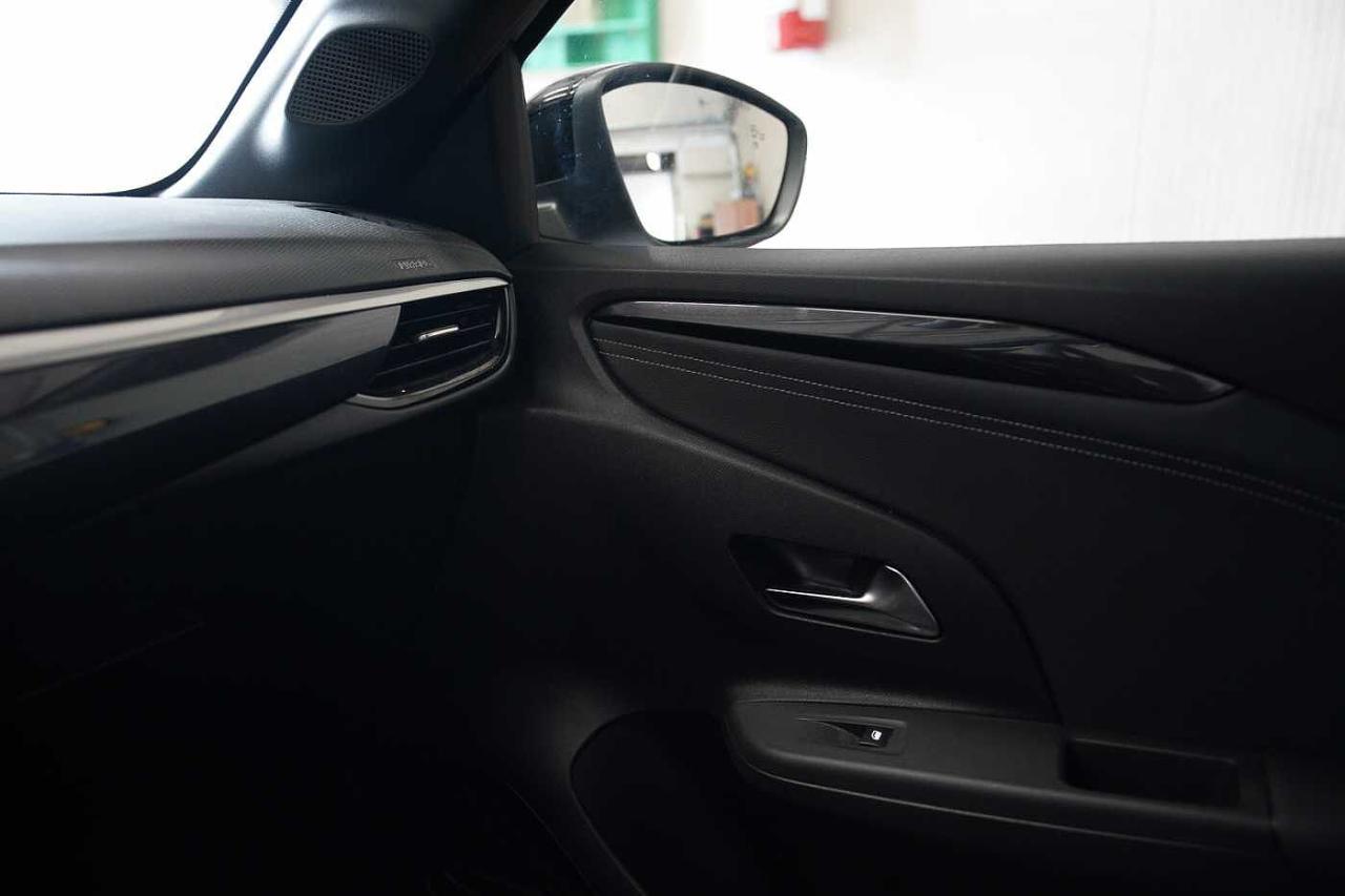 Opel Opel Corsa usata, con assistenza alla frenata