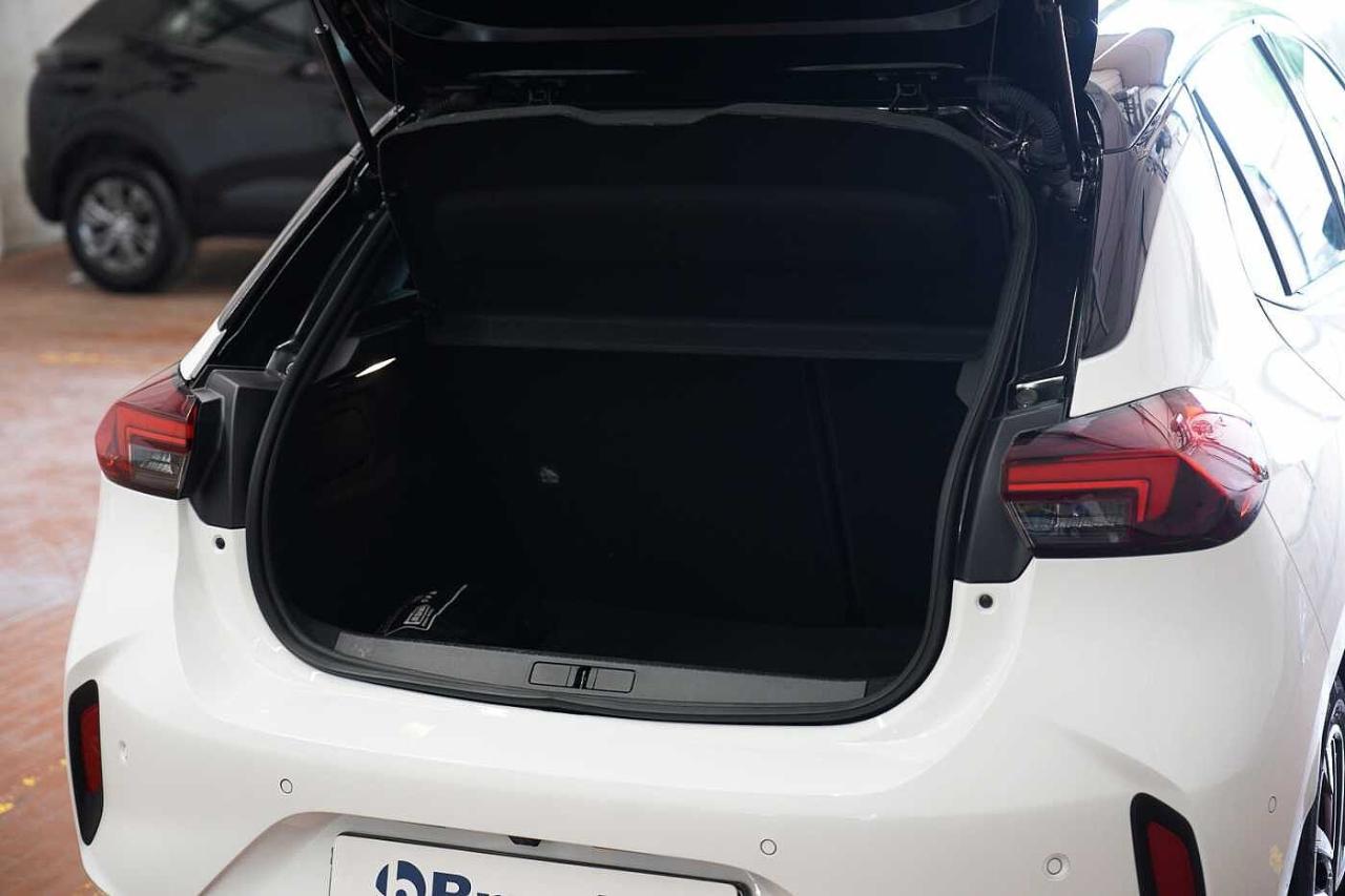 Opel Opel Corsa usata, con hill hold & start system