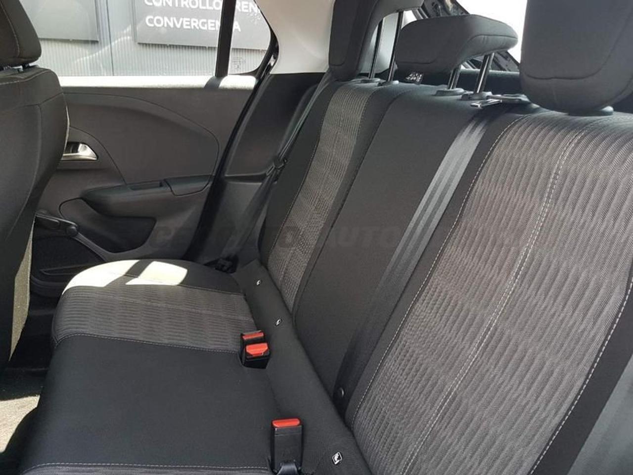 Opel Opel Corsa usata, con fendinebbia