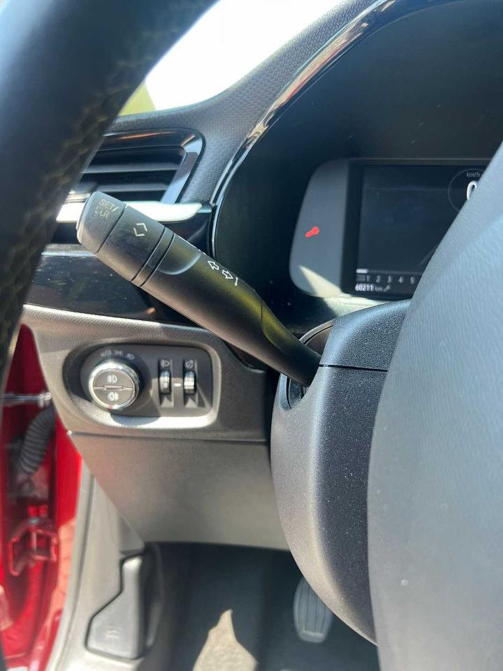 Opel Opel Corsa usata, con 5 sedili