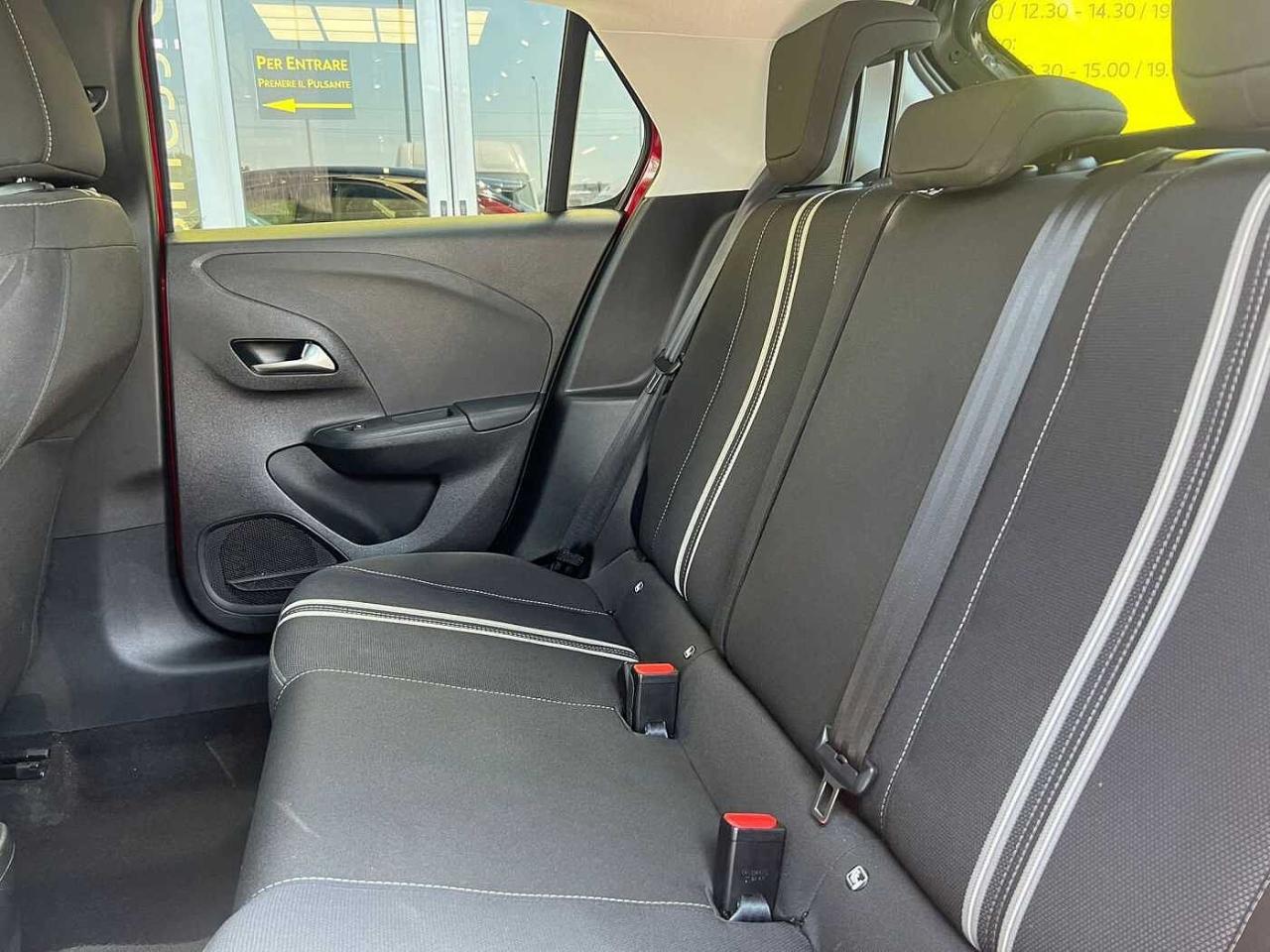 Opel Opel Corsa usata, con interno nero