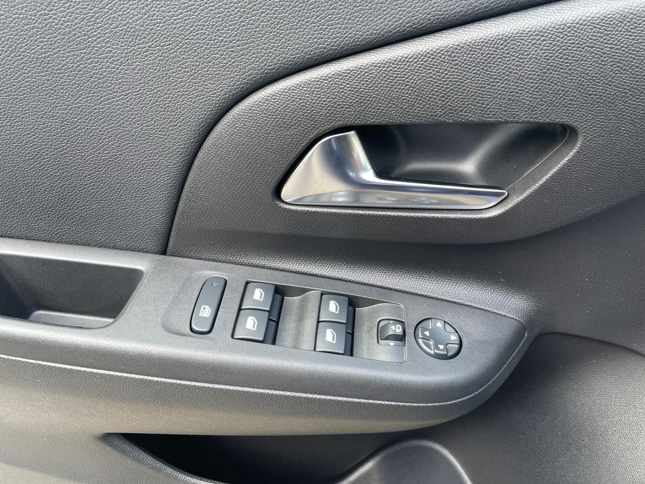 Opel Opel Corsa usata, con chiusura centralizzata