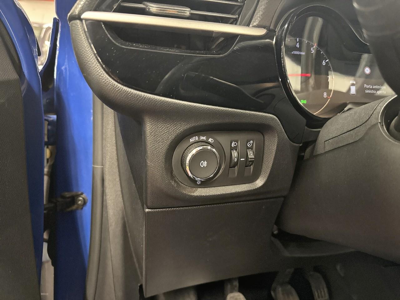 Opel Opel Corsa usata, con alzacristalli elettrici anteriori , numero ad impulso 2