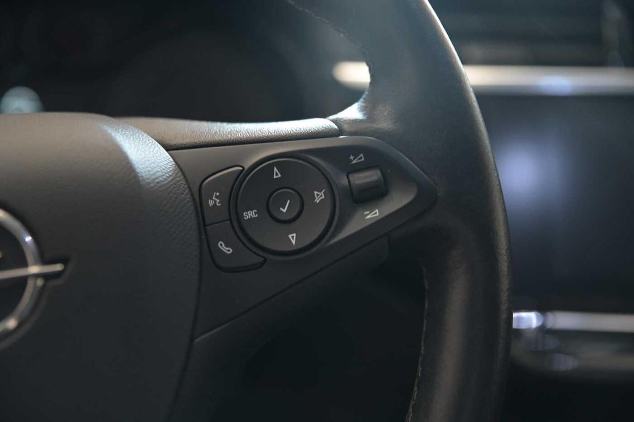 Opel Opel Corsa usata, con airbag frontali e laterali lato guida e passeggero, airbag a tendina anteriori