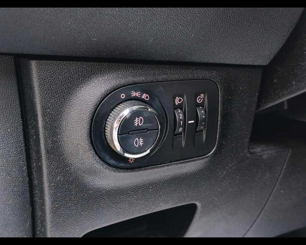 Opel Opel Corsa usata, con hill holder