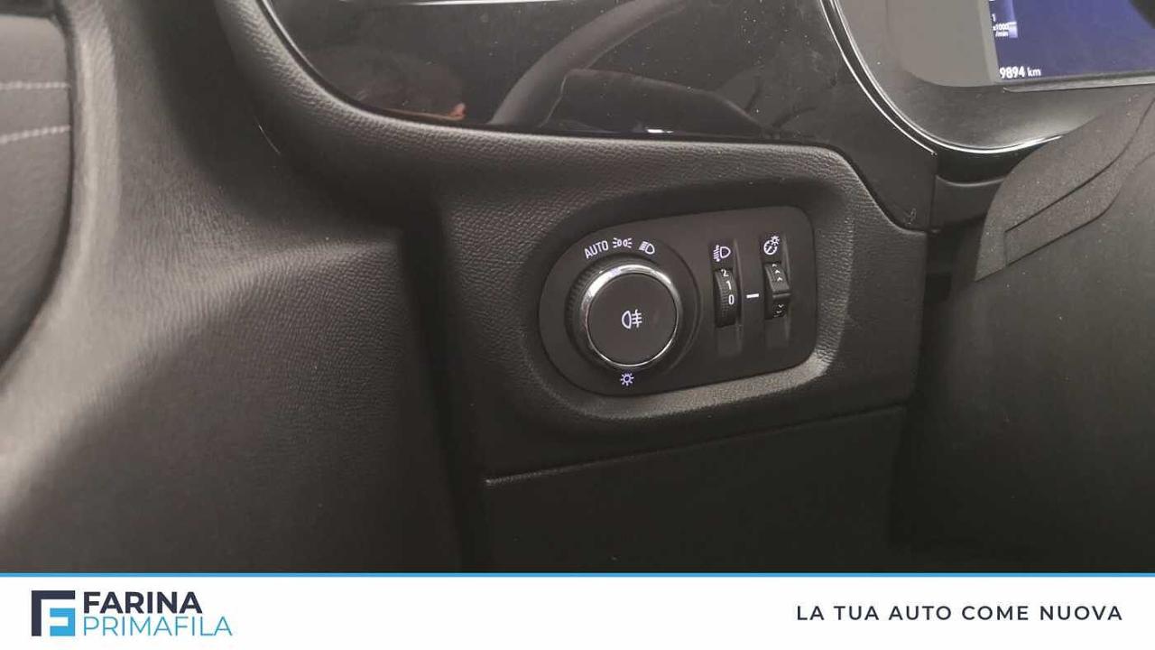 Opel Opel Corsa usata, con sedile posteriore sdoppiabile