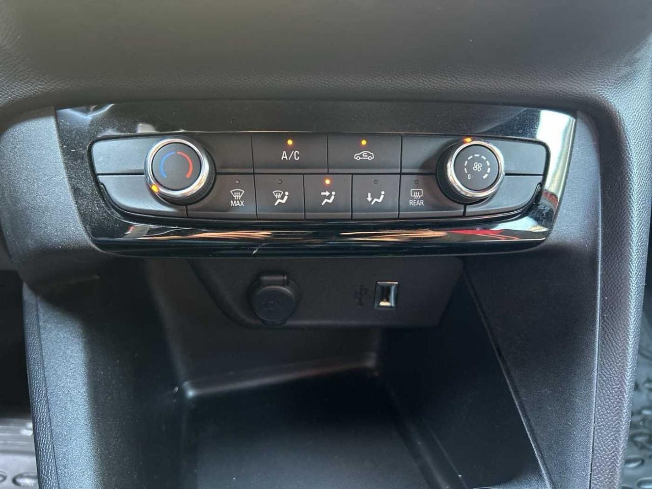 Opel Opel Corsa usata, con 4x Airbag (fontali + laterali)