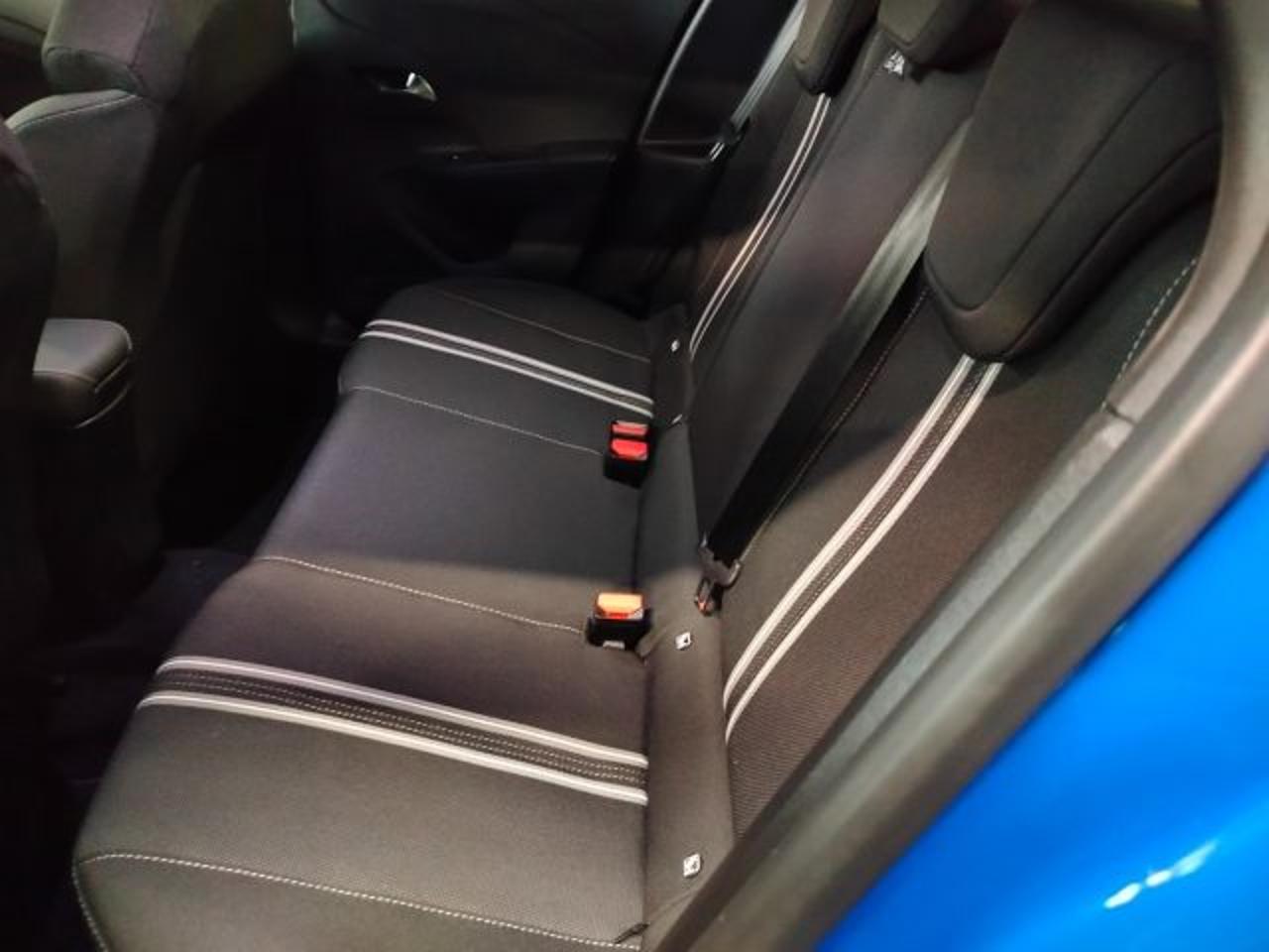 Opel Opel Corsa usata, con autoradio