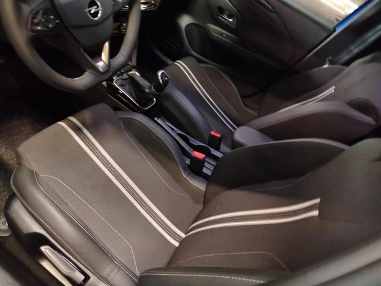 Opel Opel Corsa usata, con cerchi in lega