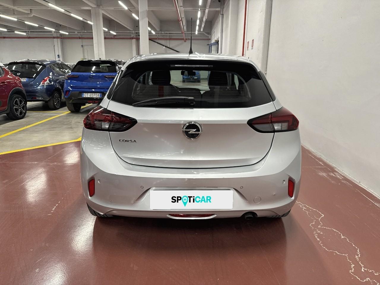 Opel Opel Corsa usata, con comandi apps