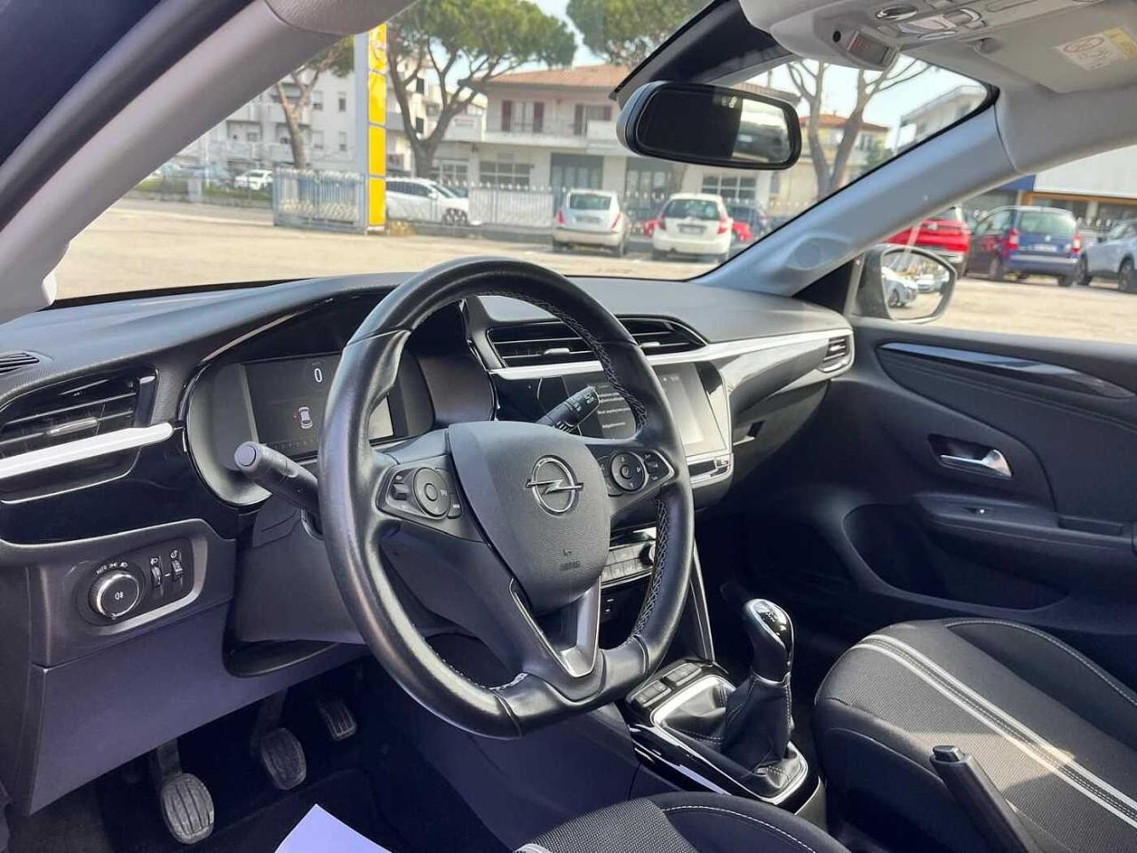 Opel Opel Corsa usata, con cerchi in lega leggera