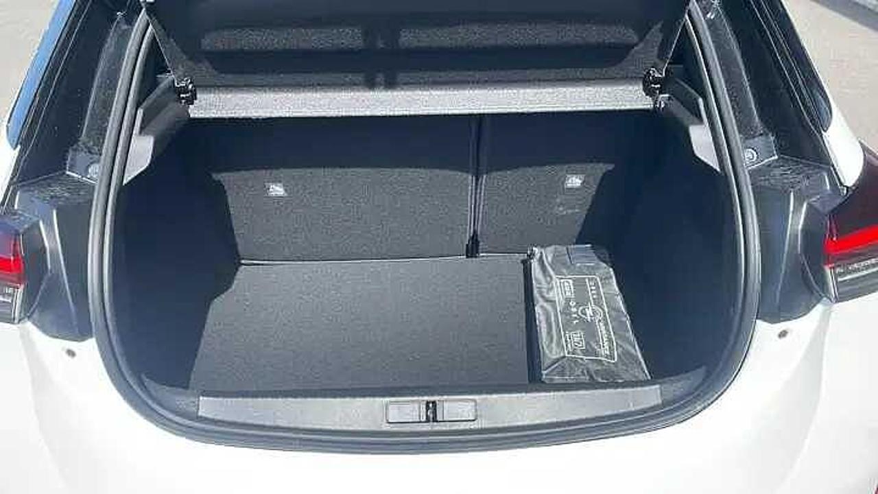 Opel Opel Corsa usata, con cerchi in lega leggera